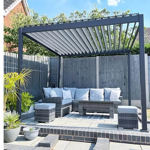 Free-standing Metal Pergola