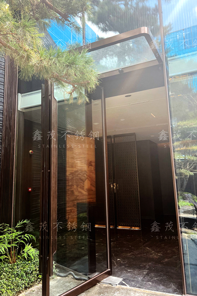 Custom Stainless Steel Solutions for sale showroom